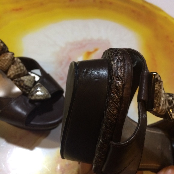 FERGIE “Gutsy” Leather Platform Heels - Picture 7 of 7